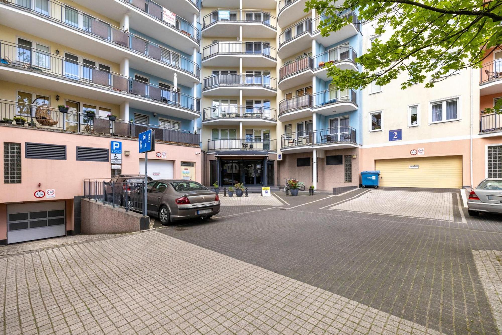 Wyjatkowy Z Parkingiem Blisko Morza By Renters Apartment Kolobrzeg